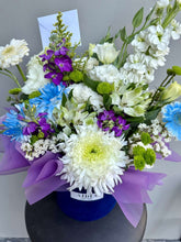 Görseli Galeri görüntüleyiciye yükleyin, Mavi Mix Aranjman