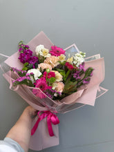 Görseli Galeri görüntüleyiciye yükleyin, Renkli Mevsim Buketi